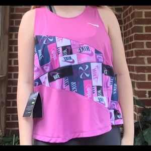 women’s NWT nike tank